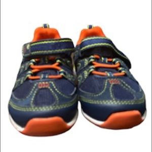 Shoes for boys size 4